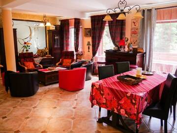 Фото номера Дом с 3 спальнями Дома для отпуска Atelierul Zanei Holiday Home г. Schitu-Tarcău 77