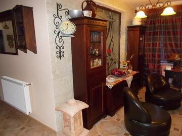 Фото номера Дом с 3 спальнями Дома для отпуска Atelierul Zanei Holiday Home г. Schitu-Tarcău 90